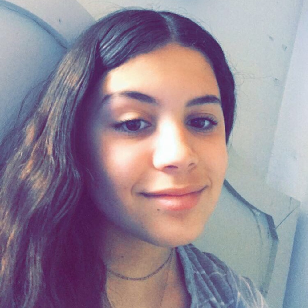 Meet your Posher, Ava